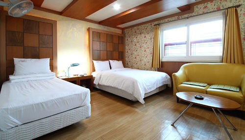 Cherbourg Hotel Cheonan Exterior foto